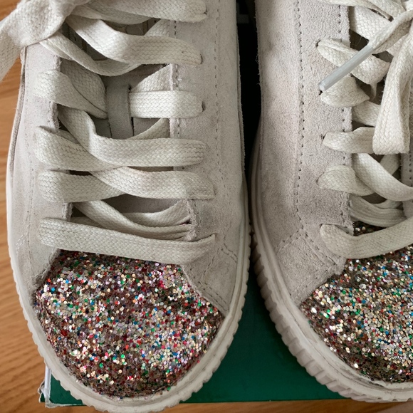 Puma Suede Platform Sneakers - Picture 4 of 6